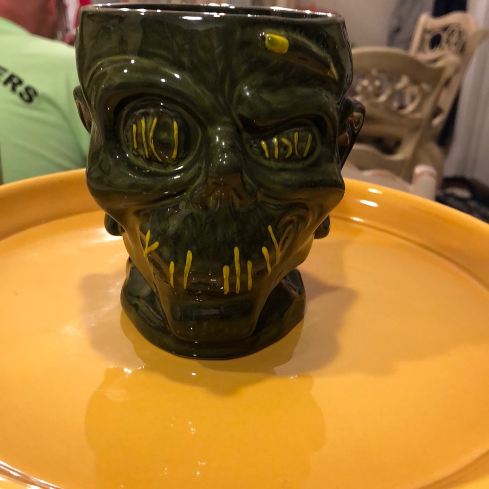 Disney Parks collector’s cup